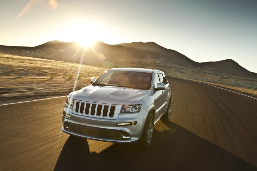  Jeep Grand Cherokee SRT8 2012 года  (фото 143 из 186)